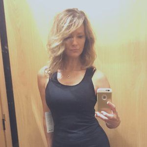 Meet your Posher, Cari